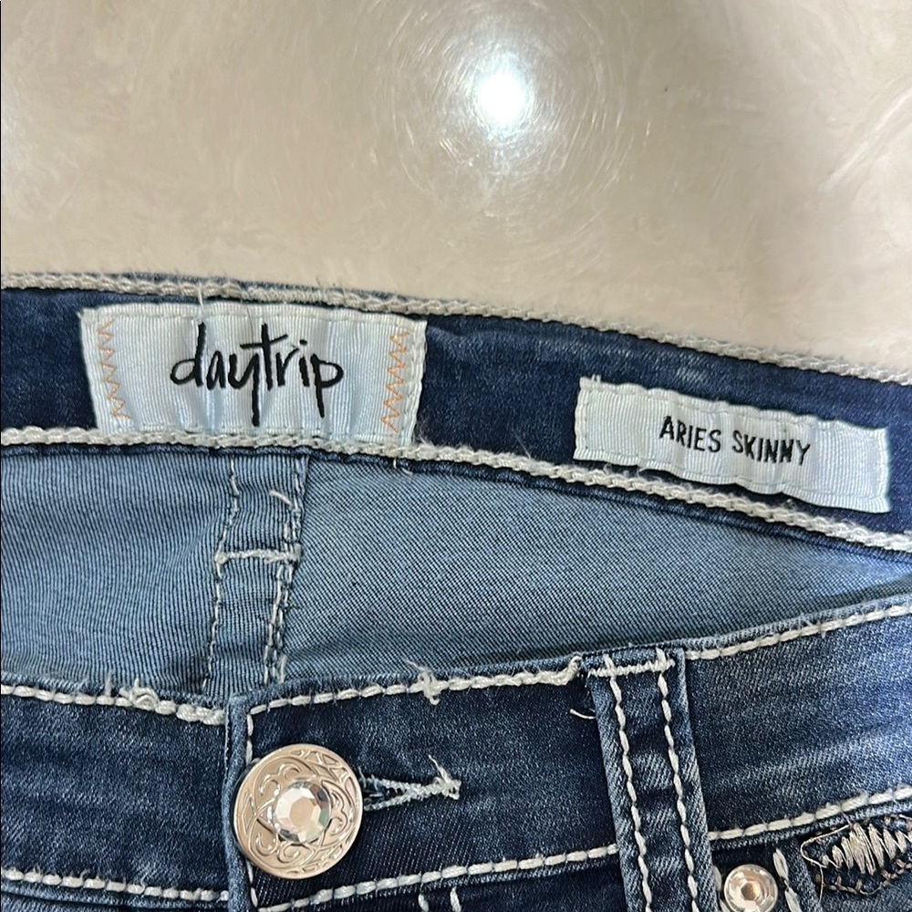 Daytrip Blue Skinny Jeans Classic Fit - Picture 4 of 8